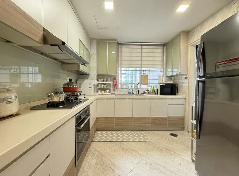 Eastwood Green, 10 Eastwood Road, 3 Bedrooms, 1,173 sqft, Condominium For Rent, by Georgina Seow, 500134443 - Kitchen - PropertyGuru.com.sg