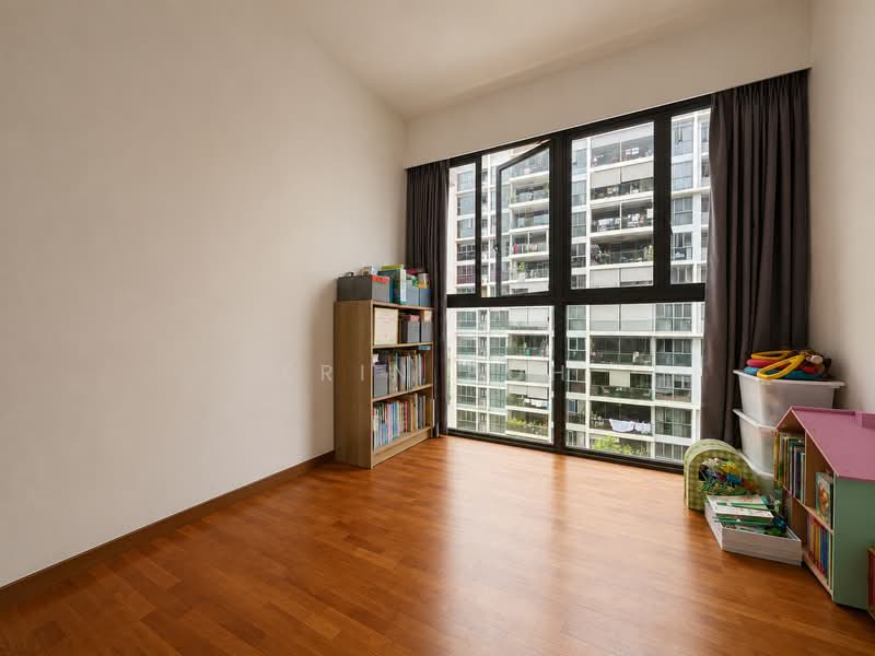 Twin Fountains, 19 Woodlands Avenue 6, 4 Bedrooms, 1,206 sqft, Executive Condominium For Sale, by Erin Poh, 500134460 - Common Bedroom 1 - PropertyGuru.com.sg