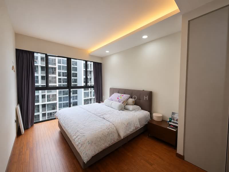 Twin Fountains, 19 Woodlands Avenue 6, 4 Bedrooms, 1,206 sqft, Executive Condominium For Sale, by Erin Poh, 500134460 - Master Bedroom - PropertyGuru.com.sg