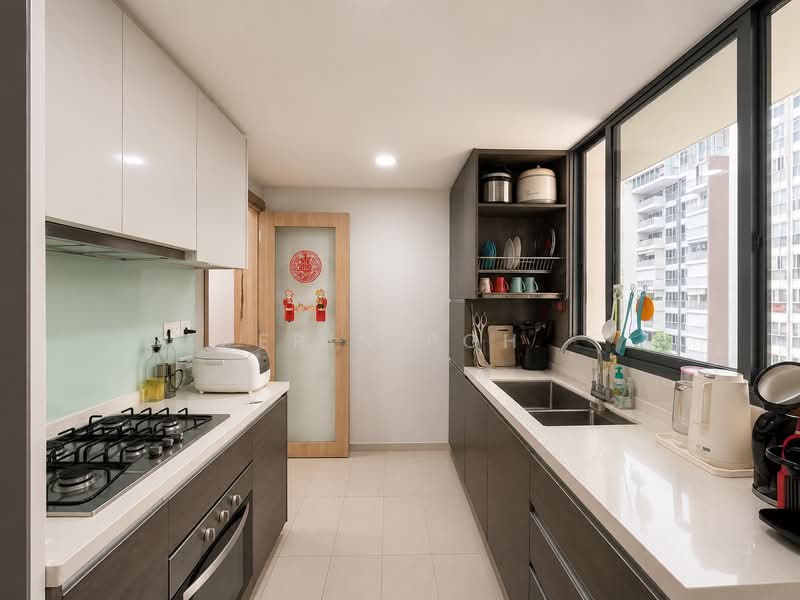 Twin Fountains, 19 Woodlands Avenue 6, 4 Bedrooms, 1,206 sqft, Executive Condominium For Sale, by Erin Poh, 500134460 - Kitchen - PropertyGuru.com.sg