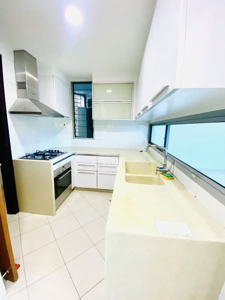 One Fort, 1 Fort Road, 3 Bedrooms, 1,227 sqft, Condominium For Sale, by Valerie Lim, 500134475 - Kitchen - PropertyGuru.com.sg