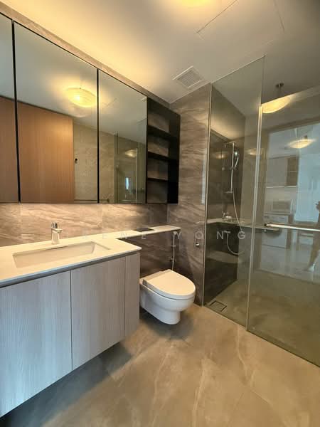 Whistler Grand, 107 West Coast Vale, 2 Bedrooms, 614 sqft, Condominium For Rent, by Irene Yong, 500134481 - Bathroom - PropertyGuru.com.sg