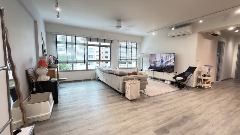 494H Tampines Street 45, 494H Tampines Street 45, 3 Bedrooms, 1,216 sqft, HDB Flat For Sale, by Tien Chua, 500134482 - Living Room - PropertyGuru.com.sg