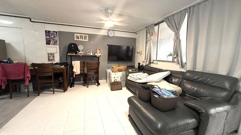 347 Woodlands Avenue 3, 347 Woodlands Avenue 3, 3 Bedrooms, 904 sqft, HDB Flat For Rent, by Steven Choo, 500134508 - Living Room - PropertyGuru.com.sg