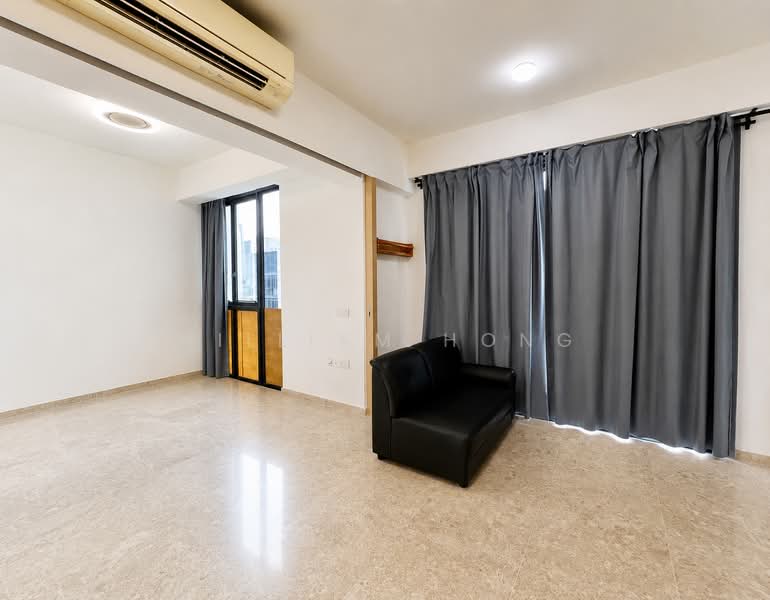 The Luxurie, 21 Compassvale Road, 1 Bedroom, 452 sqft, Condominium For Sale, by William Hong, 500134511 - Living Room - PropertyGuru.com.sg