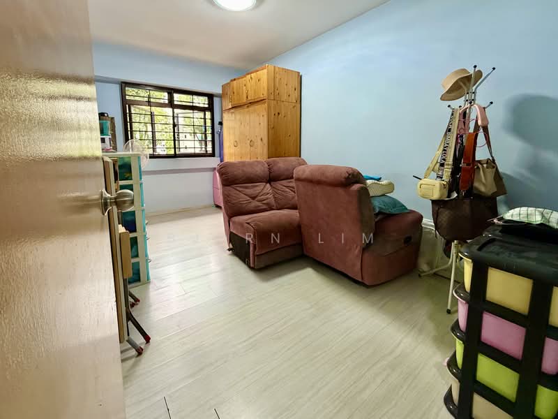 273A Jurong West Avenue 3, 273A Jurong West Avenue 3, 3 Bedrooms, 1,195 sqft, HDB Flat For Sale, by Bjorn Lim, 500134520 - Bedroom - PropertyGuru.com.sg