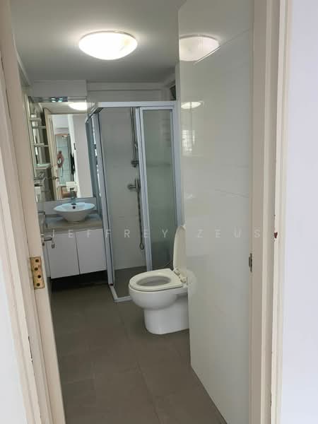 Melville Park, 22 Simei Street 1, 2 Bedrooms, 958 sqft, Apartment For Sale, by Jeffrey Zeus, 500134526 - Bathroom - PropertyGuru.com.sg