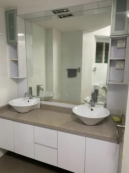 Melville Park, 22 Simei Street 1, 2 Bedrooms, 958 sqft, Apartment For Sale, by Jeffrey Zeus, 500134526 - Bathroom - PropertyGuru.com.sg