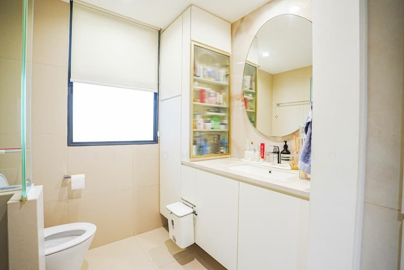 The Brownstone, 158 Canberra Drive, 4 Bedrooms, 1,066 sqft, Executive Condominium For Sale, by Jose Loh Zhenhao, 500134528 - Bathroom - PropertyGuru.com.sg