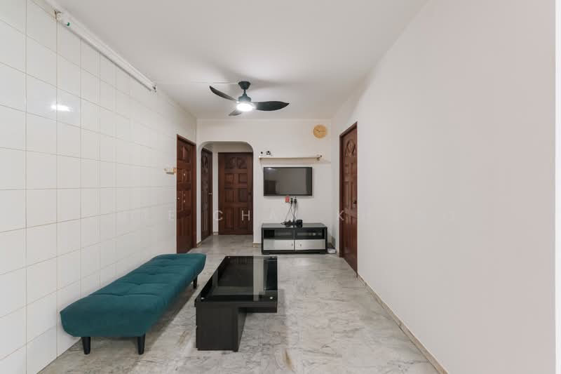 122 Teck Whye Lane, 122 Teck Whye Lane, 4 Bedrooms, 1,302 sqft, HDB Flat For Sale, by Chee Chai Khong, 500134545 - Living Room - PropertyGuru.com.sg