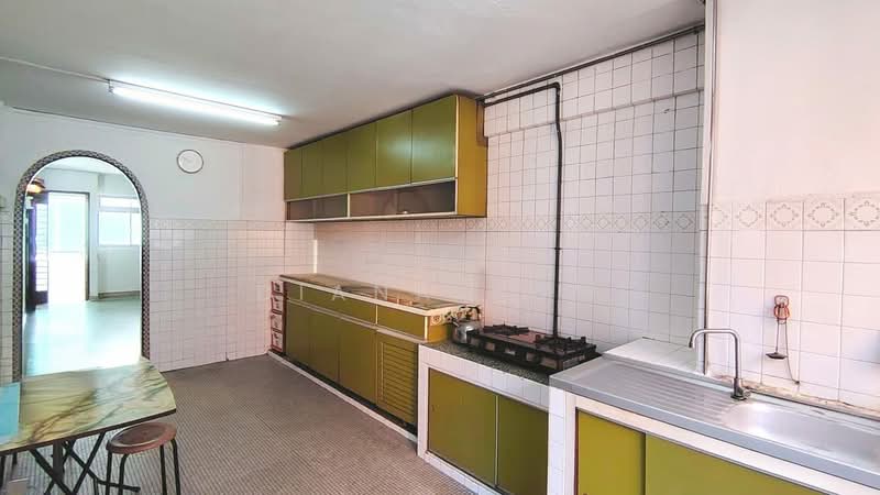 119 Ang Mo Kio Avenue 3, 119 Ang Mo Kio Avenue 3, 2 Bedrooms, 721 sqft, HDB Flat For Sale, by Diana Yow, 500134552 - Kitchen - PropertyGuru.com.sg