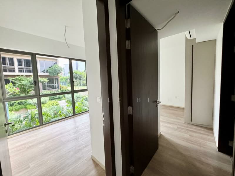 The Watergardens at Canberra, 37 Canberra Drive, 4 Bedrooms, 1,302 sqft, Condominium For Sale, by Michelle Hiang, 500134572 - Interior - PropertyGuru.com.sg