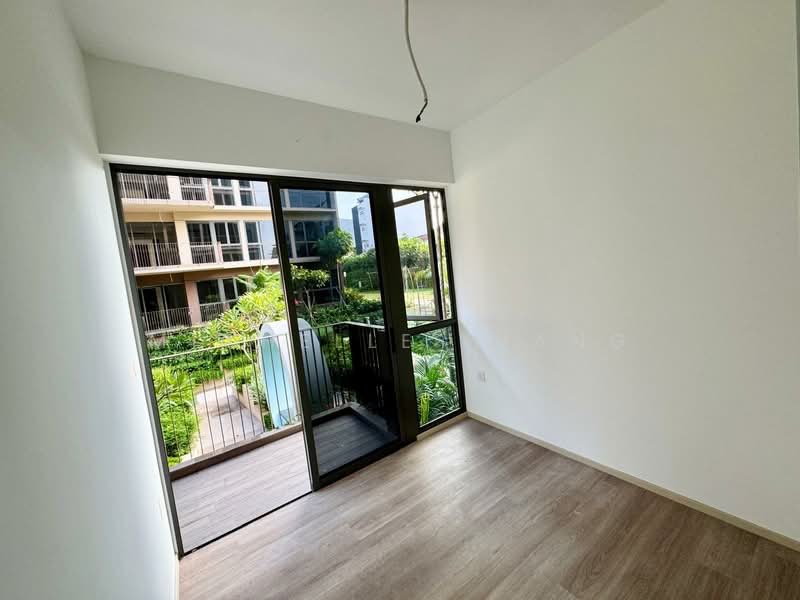 The Watergardens at Canberra, 37 Canberra Drive, 4 Bedrooms, 1,302 sqft, Condominium For Sale, by Michelle Hiang, 500134572 - Balcony - PropertyGuru.com.sg