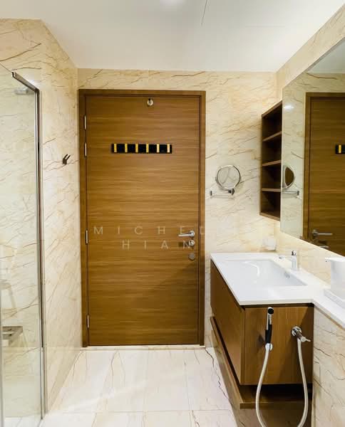 Queens Peak, 1 Dundee Road, 1 Bedroom, 495 sqft, Condominium For Sale, by Michelle Hiang, 500134579 - Bathroom - PropertyGuru.com.sg