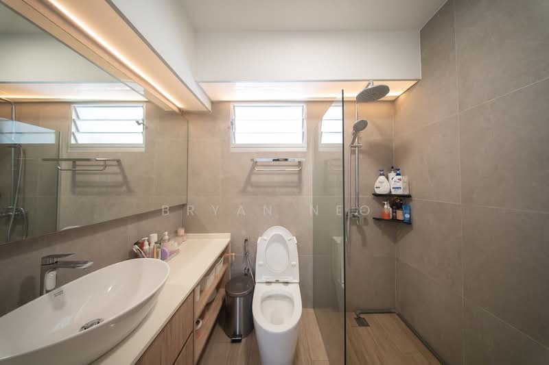 119A Canberra Crescent, 119A Canberra Crescent, 3 Bedrooms, 1,216 sqft, HDB Flat For Sale, by Bryan Neo, 500134598 - Bathroom - PropertyGuru.com.sg