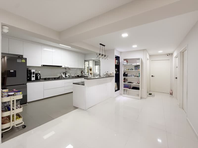 128C Canberra Street, 128C Canberra Street, 3 Bedrooms, 1,216 sqft, HDB Flat For Sale, by Farihin ., 500134607 - Kitchen - PropertyGuru.com.sg