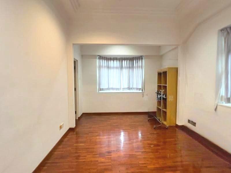 LAND 2850 SQFT⭐PSF ONLY $19XX⭐9M FRONTAGE, LAST OFFER $4.9XX, 3 Bedrooms, 2,500 sqft, Terraced House For Sale, by Ivan Toh 卓筬羿, 500134609 - Living Room - PropertyGuru.com.sg