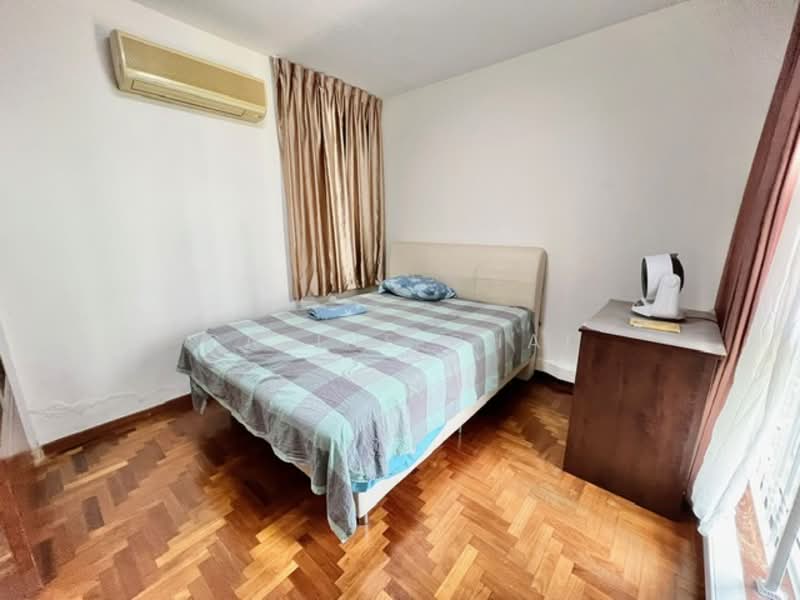 388 Bukit Batok West Avenue 5, 388 Bukit Batok West Avenue 5, 3 Bedrooms, 1,270 sqft, HDB Flat For Sale, by Caline Chai, 500134610 - Bedroom - PropertyGuru.com.sg