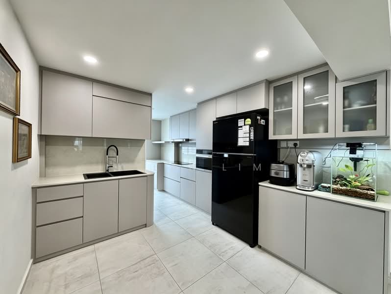633 Pasir Ris Drive 3, 633 Pasir Ris Drive 3, 3 Bedrooms, 1,302 sqft, HDB Flat For Sale, by Kyean Lim, 500134620 - Kitchen - PropertyGuru.com.sg