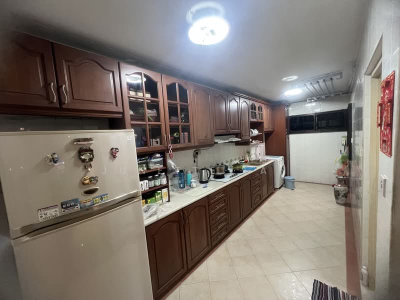 200D Sengkang East Road, 200D Sengkang East Road, 3 Bedrooms, 1,186 sqft, HDB Flat For Sale, by Junette Tan, 500134621 - Kitchen - PropertyGuru.com.sg
