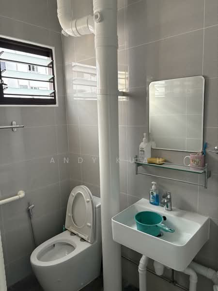 370 Tampines Street 34, 370 Tampines Street 34, Room Rental, 160 sqft, HDB Flat For Rent, by Andy Kuah, 500134627 - Bathroom - PropertyGuru.com.sg