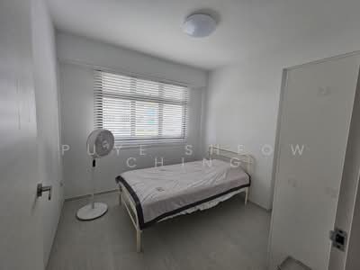 For Rent - 561B Jurong West Street 42