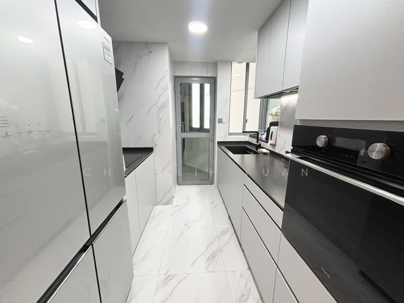 Tanamera Crest, 6 Pari Dedap Walk, 2 Bedrooms, 112 sqft, Condominium For Rent, by Chew Lih Yuan, 500134633 - Kitchen - PropertyGuru.com.sg