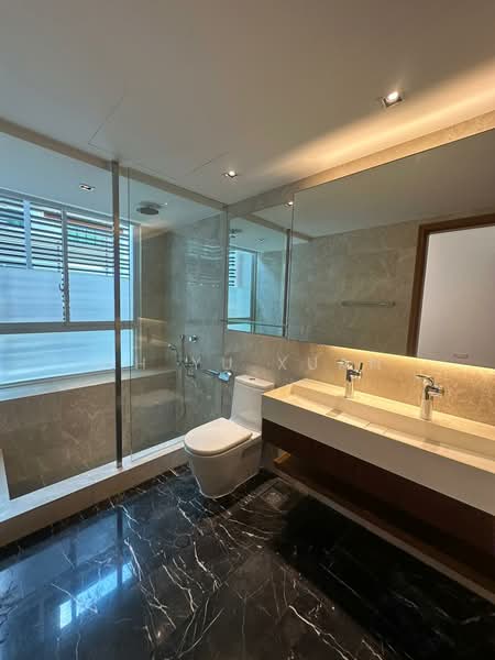 Cabana, 149 Sunrise Terrace, 4 Bedrooms, 3,038 sqft, Cluster House For Sale, by Oh Yu Xuan, 500134640 - Bathroom - PropertyGuru.com.sg