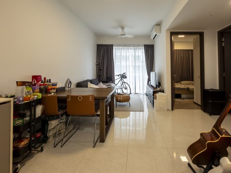 Forest Woods, , 2 Bedrooms, 732 sqft, Condominium For Sale, by Joe Zhang, 500134655 - Living Room - PropertyGuru.com.sg