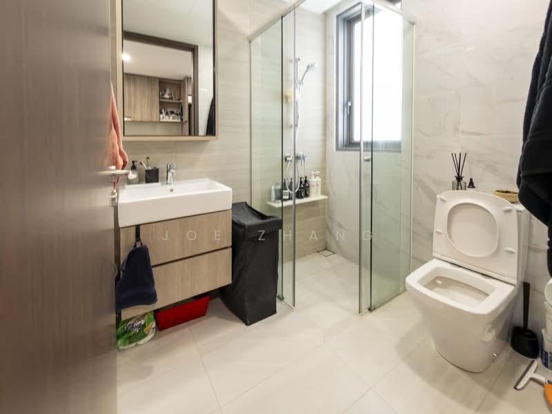 Forest Woods, , 2 Bedrooms, 732 sqft, Condominium For Sale, by Joe Zhang, 500134655 - Bathroom - PropertyGuru.com.sg