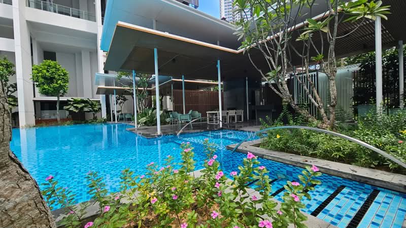 Vista Residences, 26 Jalan Datoh, 4 Bedrooms, 1,410 sqft, Condominium For Sale, by Roy Low, 500134661 - Pool - PropertyGuru.com.sg