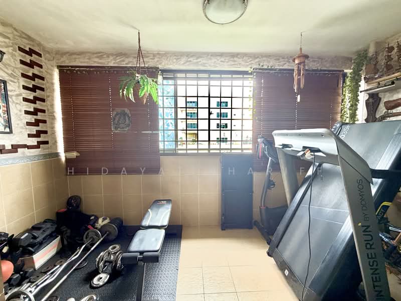 352 Ubi Avenue 1, 352 Ubi Avenue 1, 4 Bedrooms, 1,367 sqft, HDB Flat For Sale, by Hidayat Shariff, 500134668 - Gym - PropertyGuru.com.sg
