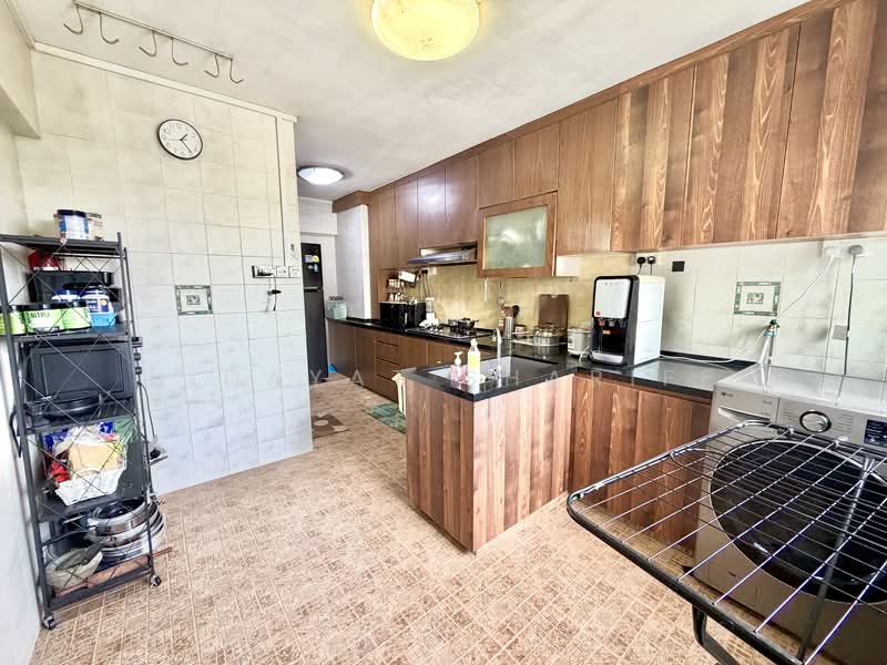 352 Ubi Avenue 1, 352 Ubi Avenue 1, 4 Bedrooms, 1,367 sqft, HDB Flat For Sale, by Hidayat Shariff, 500134668 - Kitchen - PropertyGuru.com.sg