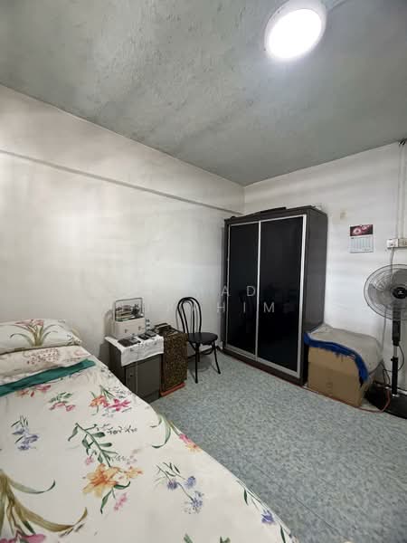 379 Clementi Avenue 5, 379 Clementi Avenue 5, 2 Bedrooms, 720 sqft, HDB Flat For Sale, by Ahmad Ibrahim, 500134671 - Bedroom - PropertyGuru.com.sg