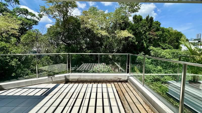 8 @ Mount Sophia, 8 Mount Sophia, 2 Bedrooms, 1,100 sqft, Condominium For Rent, by Winnie Toh, 500134674 - Balcony - PropertyGuru.com.sg