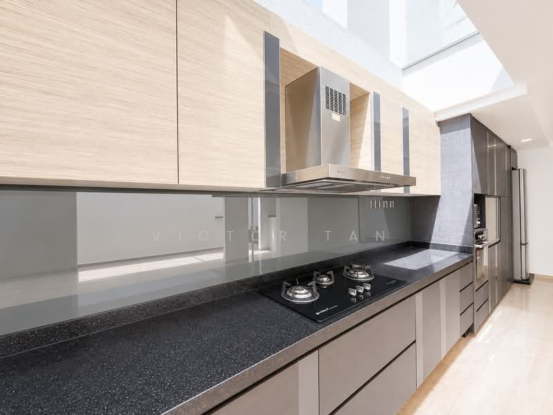 Terrace House at Jalan Elok, , 4 Bedrooms, 3,195 sqft, Terraced House For Sale, by Victor Tan, 500134681 - Kitchen - PropertyGuru.com.sg