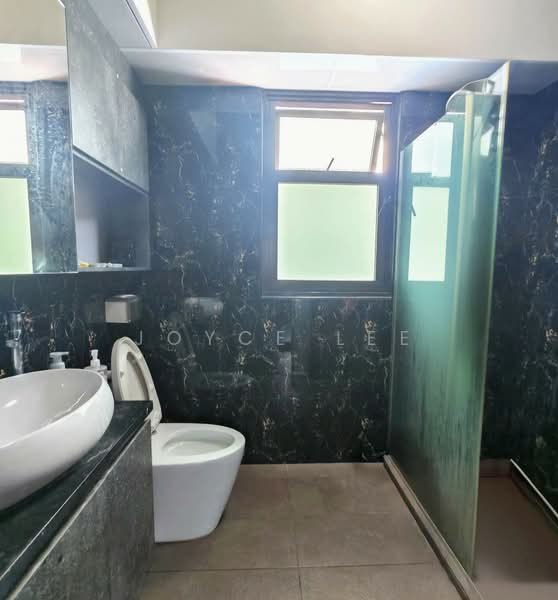 996B Buangkok Crescent, 996B Buangkok Crescent, 3 Bedrooms, 990 sqft, HDB Flat For Sale, by Joyce Lee, 500134692 - Bathroom - PropertyGuru.com.sg