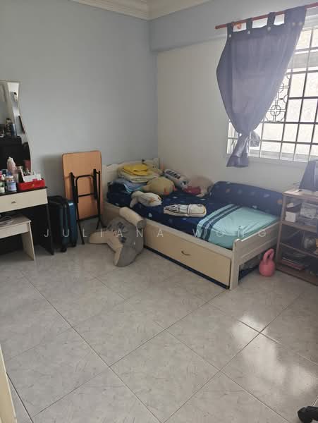 288C Bukit Batok Street 25, 288C Bukit Batok Street 25, 3 Bedrooms, 92 sqft, HDB Flat For Sale, by Juliana Wong, 500134697 - Bedroom - PropertyGuru.com.sg
