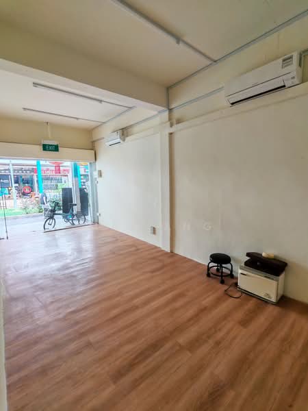 81 WHAMPOA DRIVE