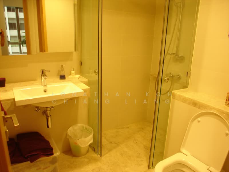 One Shenton, 1 Shenton Way, 2 Bedrooms, 1,162 sqft, Condominium For Sale, by Jonathan Koh Chiang Liang, 500134700 - Bathroom - PropertyGuru.com.sg