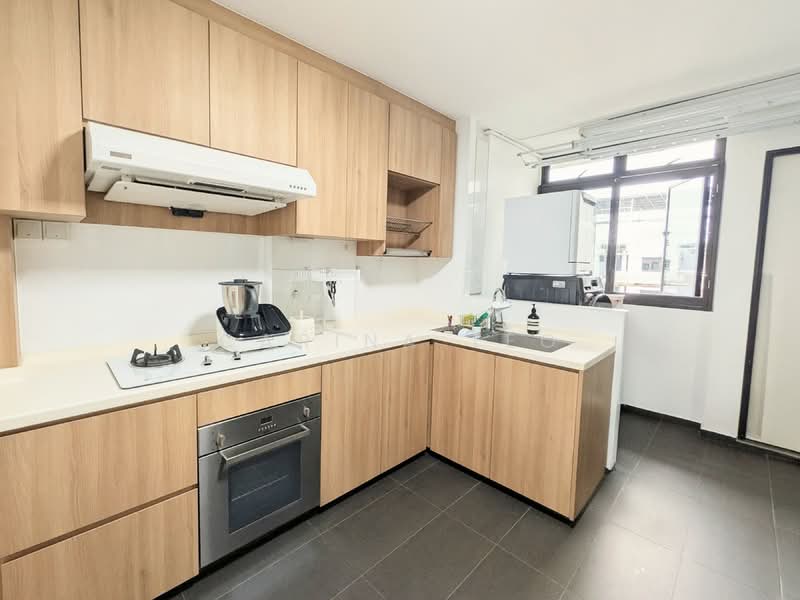 6 Ghim Moh Road, 6 Ghim Moh Road, 2 Bedrooms, 700 sqft, HDB Flat For Sale, by Carina Teo, 500134704 - Kitchen - PropertyGuru.com.sg