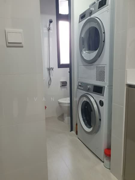 The Clement Canopy, Ave 1 Clementi, 4 Bedrooms, 1,346 sqft, Condominium For Rent, by Ivan Zhang, 500134715 - Bathroom - PropertyGuru.com.sg
