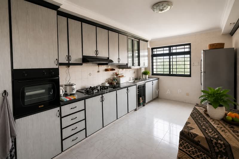 320A Anchorvale Drive, 320A Anchorvale Drive, 3 Bedrooms, 915 sqft, HDB Flat For Sale, by Josephine Yap, 500134723 - Kitchen - PropertyGuru.com.sg
