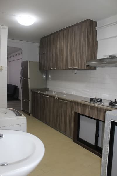 150 Bedok Reservoir Road, 150 Bedok Reservoir Road, 2 Bedrooms, 635 sqft, HDB Flat For Rent, by Simon Yap, 500134724 - Kitchen - PropertyGuru.com.sg