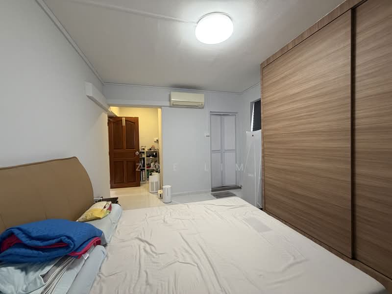 413 Choa Chu Kang Avenue 3, 413 Choa Chu Kang Avenue 3, 3 Bedrooms, 1,184 sqft, HDB Flat For Sale, by Zoe Lim, 500134727 - Bedroom - PropertyGuru.com.sg