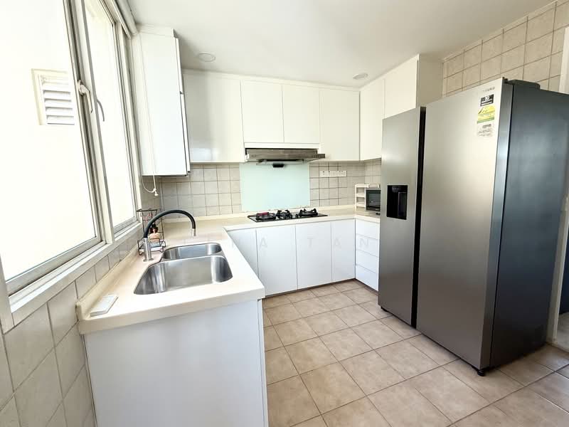 The Tropica, 65 Tampines Avenue 1, 3 Bedrooms, 1,238 sqft, Condominium For Rent, by Lena Tan, 500134730 - Kitchen - PropertyGuru.com.sg