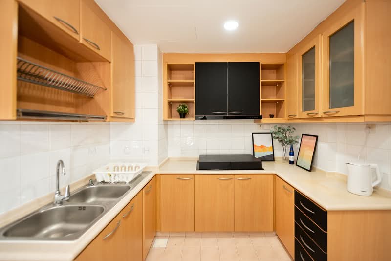 Tropical Spring, 33 Simei Street 4, 3 Bedrooms, 1,335 sqft, Condominium For Sale, by Michael Leow, 500134735 - Kitchen - PropertyGuru.com.sg