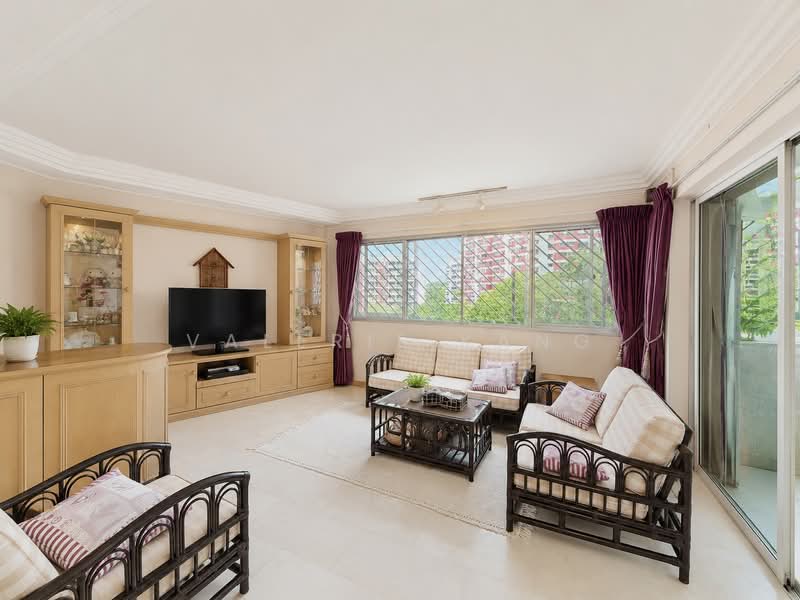 3 Toh Yi Drive, 3 Toh Yi Drive, 4 Bedrooms, 1,572 sqft, HDB Flat For Sale, by Valerie Kang, 500134737 - Living Room - PropertyGuru.com.sg