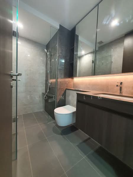 Tembusu Grand, 94 Jalan Tembusu, 2 Bedrooms, 667 sqft, Condominium For Rent, by Eugene Lim, 500134738 - Bathroom - PropertyGuru.com.sg