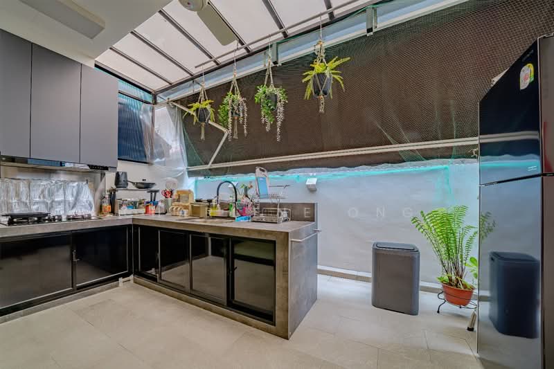 Mimosa View, , 4 Bedrooms, 3,600 sqft, Terraced House For Sale, by Charlene Ong, 500134741 - Kitchen - PropertyGuru.com.sg